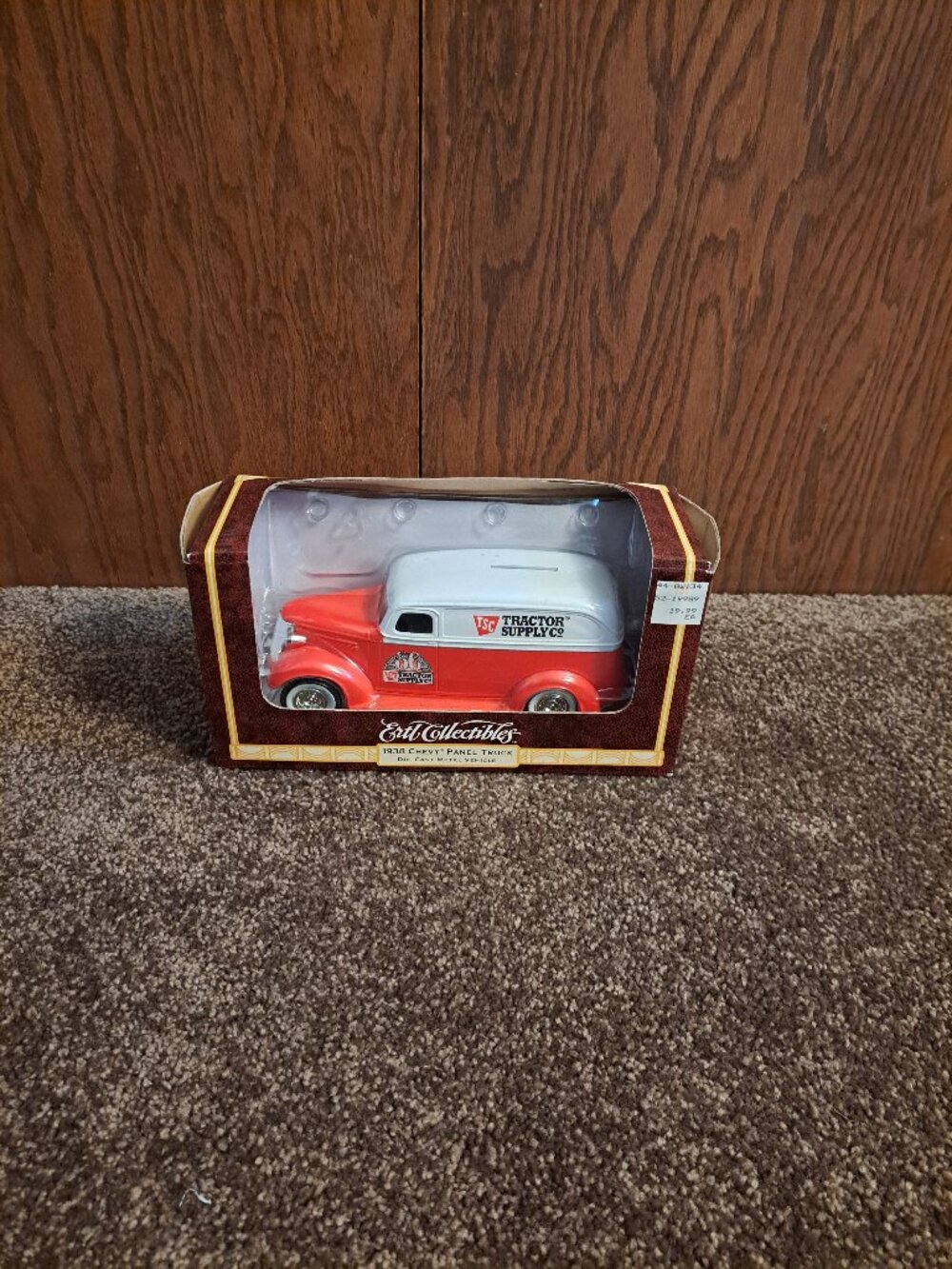 NIB Ertl Collectibles die cast Tractor Supply Co. 1938 Chevy Panel Truck Bank - Picture 1 of 8